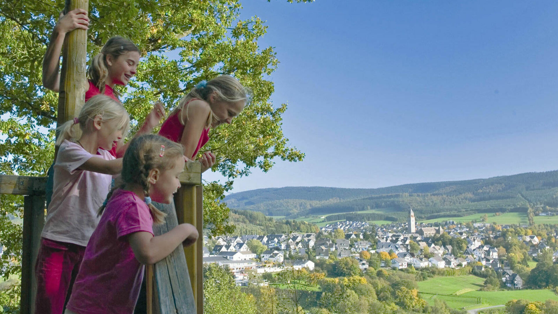 Blick auf Schmallenberg vom Holzerlebnisparcours